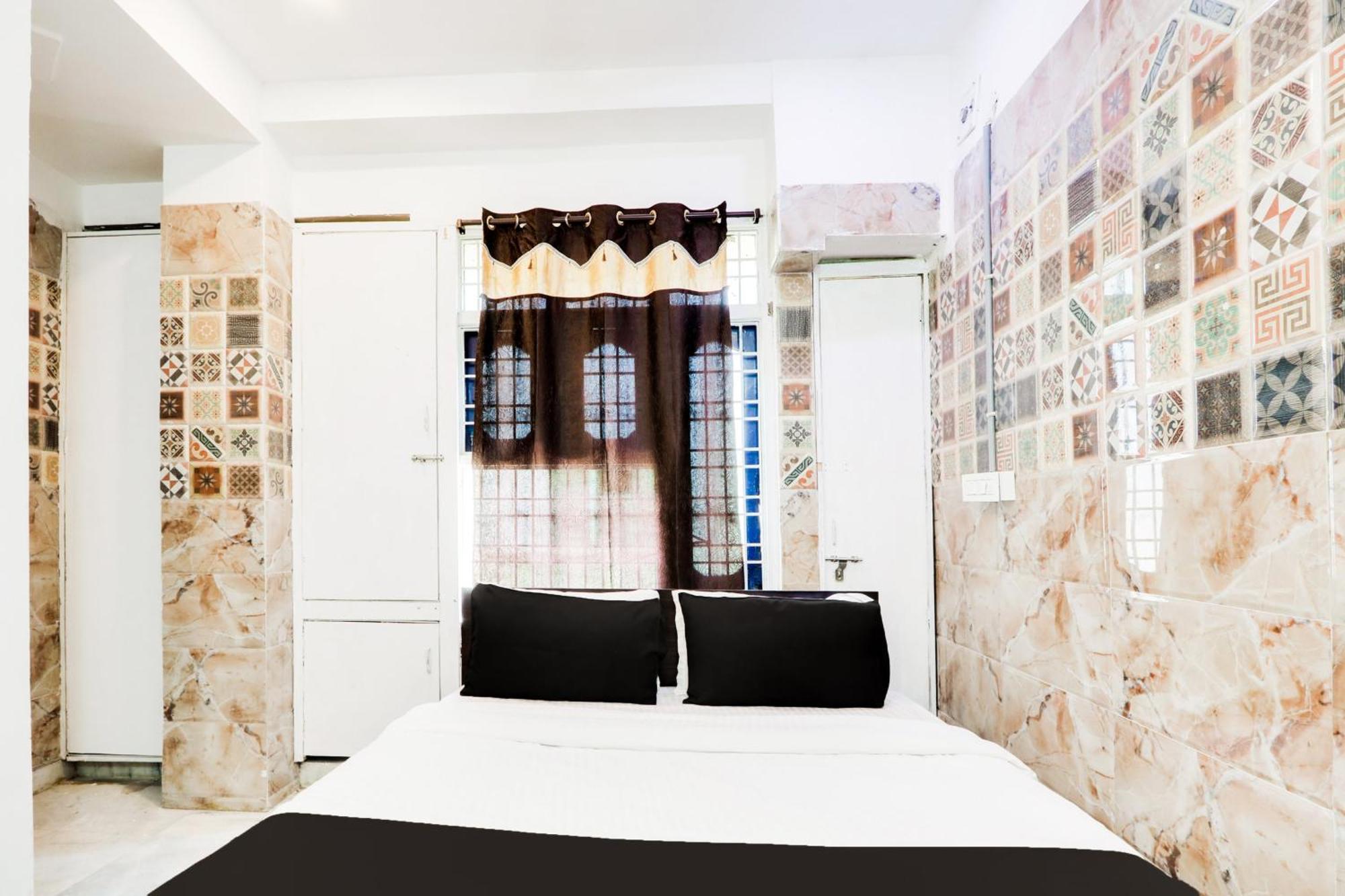 Hotel O City Inn Luxury Rooms Warangal Exteriör bild