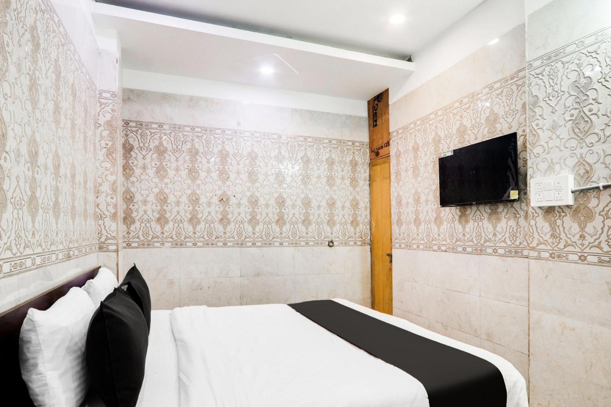 Hotel O City Inn Luxury Rooms Warangal Exteriör bild